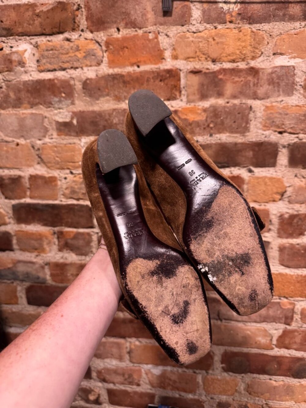 Y2K PRADA VERO CUOIO BUCKLE SUEDE KITTEN HEELS - Picture 4 of 5